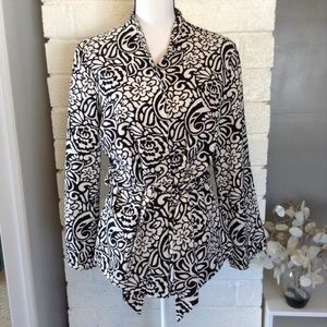 NWT Chico’s black and white print tie jacket